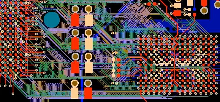 Instradamento fra BGA in un impilaggio HDI con software di design PCB 