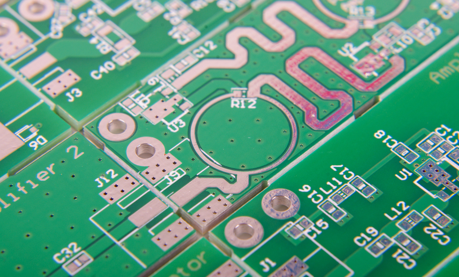 Delay tuning for length matched lines in a PCB