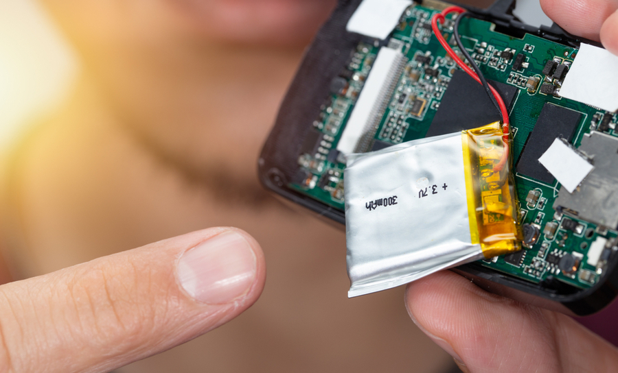 DC-DC converter EMI suppression with Li ion battery