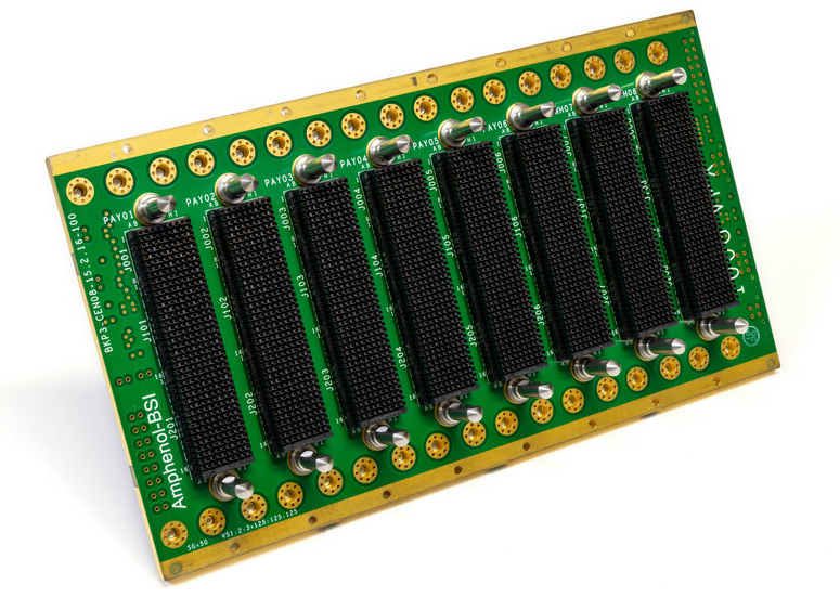 Backplane bus and connector arrangement