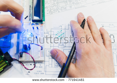 Prototyp-Platine und Schaltplan