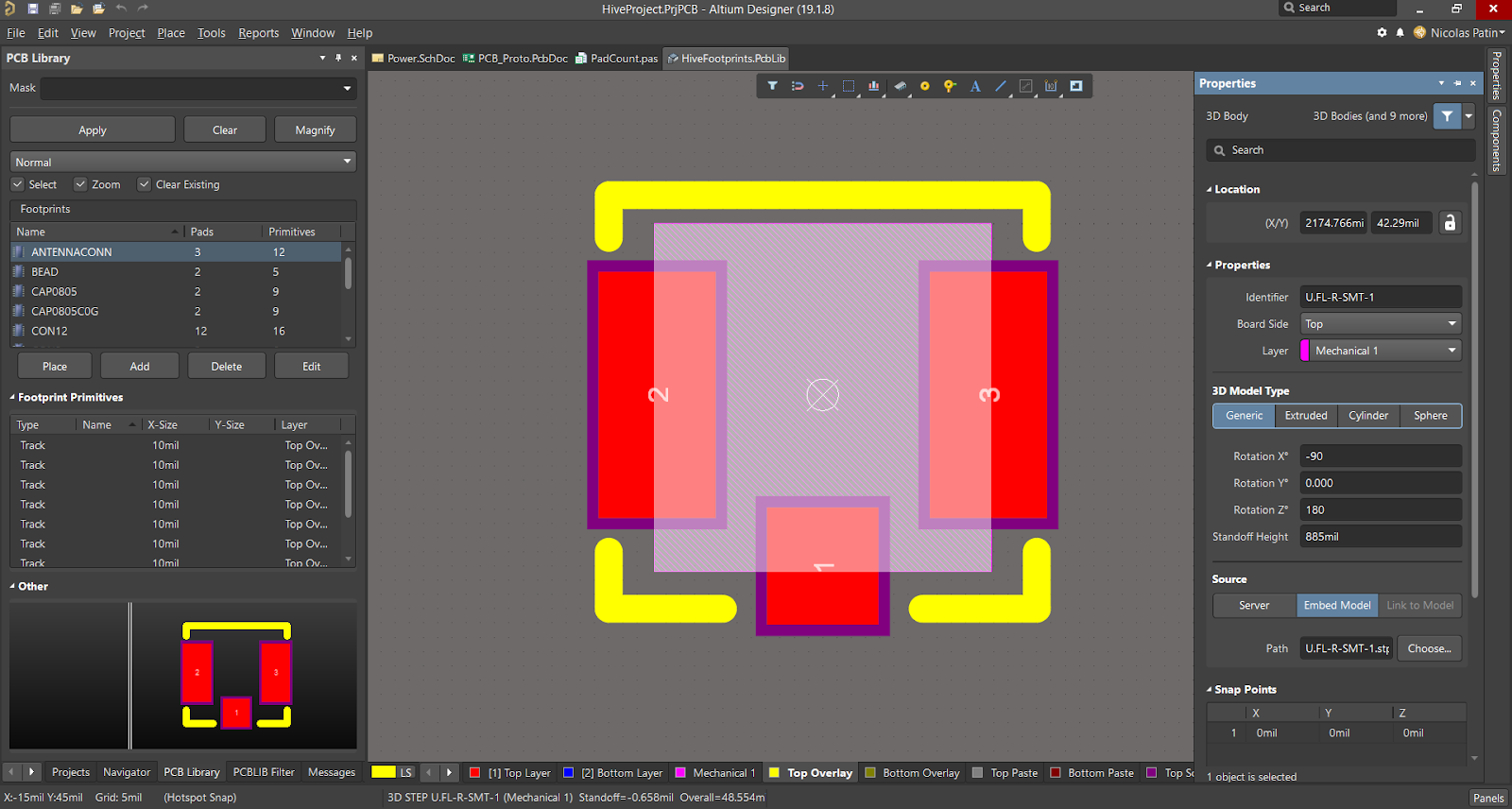 Figure 4. Intégration mécanique dans les PCB : Utilisation d’un modèle STEP (vue 2D en haut et vue 3D en bas) d’un connecteur CMS type U.FL pour antenne